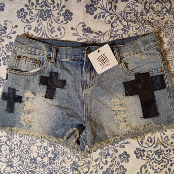 NWT Mine- Distressed Jean Shorts w/Crosses size L - Picture 1 of 6